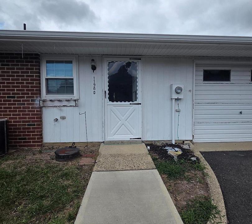 2nd image of 1198 Shetland Dr