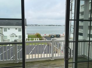 307 5th St, Ocean City, MD 21842