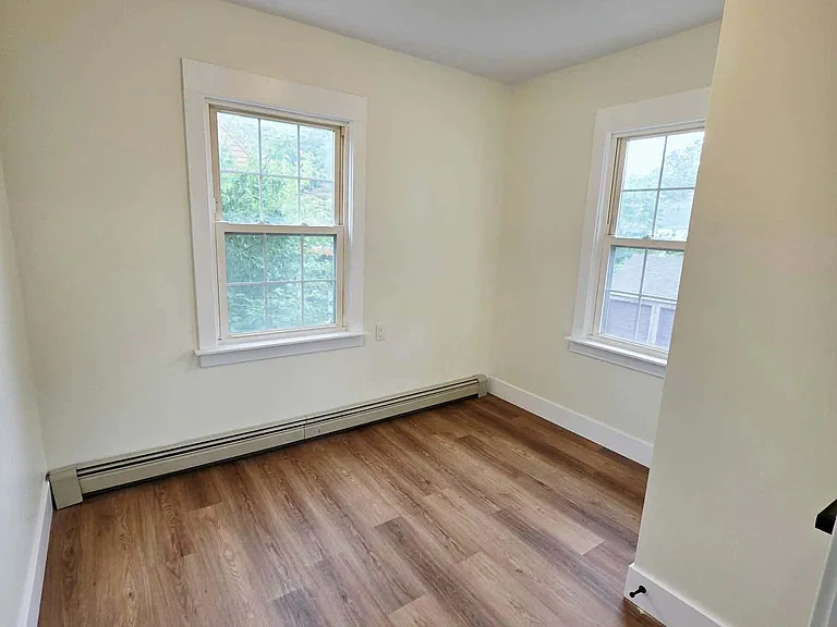 11 Nepaug St — Photo 7