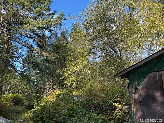 4th image of 3476 Macaulay Rd