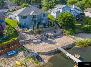 320 Riverside Dr, Waterloo, NE 68069