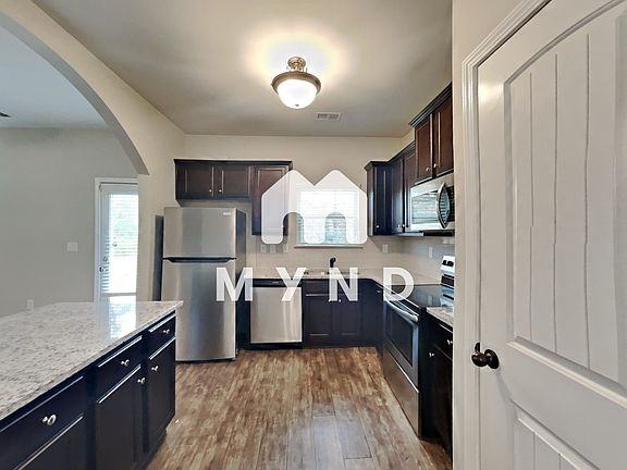 4th image of 5549 Union Pointe Pl