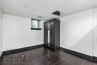 Rented by Rennit Inc.