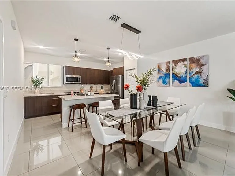 4741 NW 84th Ave #Townhouse 4741 — Photo 10