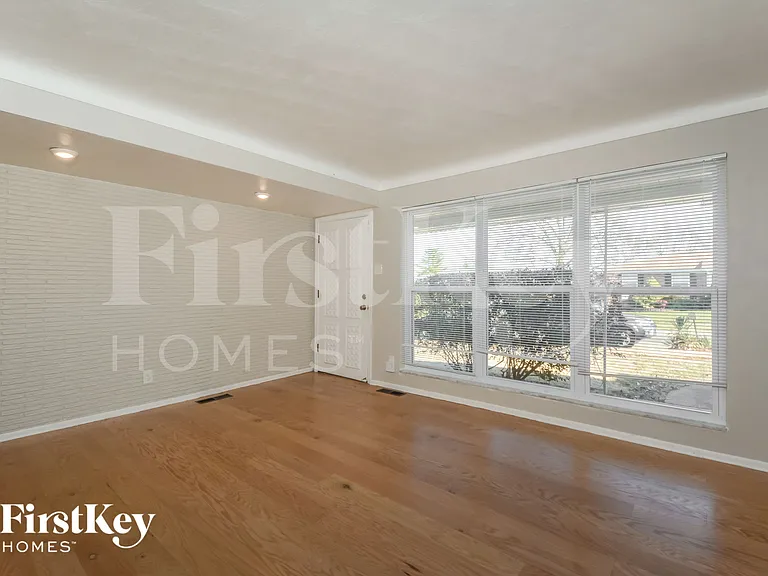 4619 Villa Knoll Dr — Photo 3