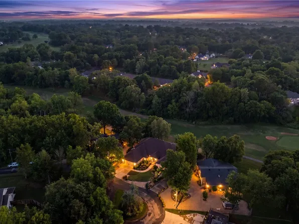 16 Ellwood Cir, Bella Vista, AR 72715