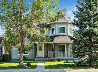 135 N Westridge Close, Okotoks, AB T1S1N4