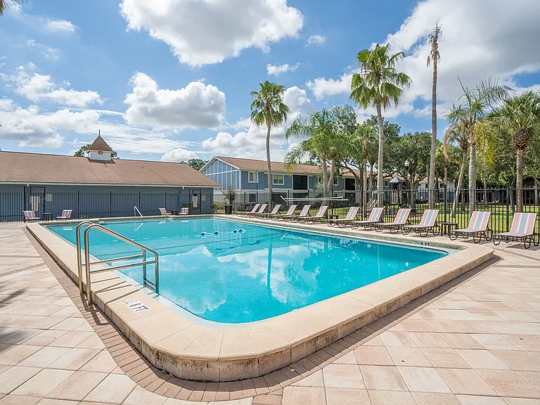 Captiva Club Apartments — Photo 18
