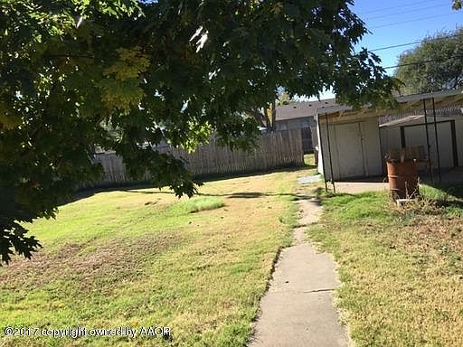 2nd image of 1932 Cherry St