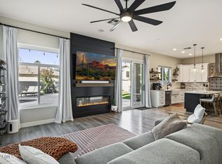 230 E ARABIAN Drive, Gilbert, AZ 85296