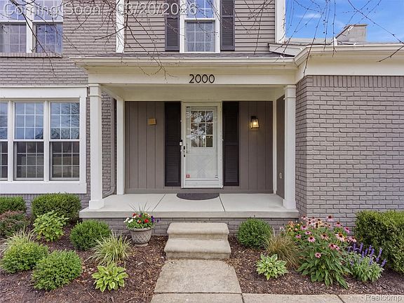 4th image of 2000 Stonington Ct