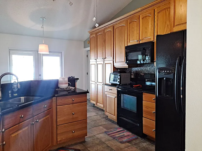 3208 Royal Palm Dr — Photo 11