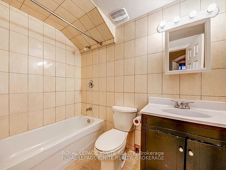 32 Lansbury Dr #BASEMENT — Photo 10