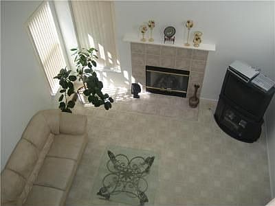 4th image of 8835 Bergenia Ct