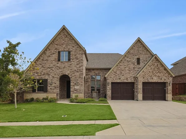 1004 Lake Hills Trl, Roanoke, TX 76262