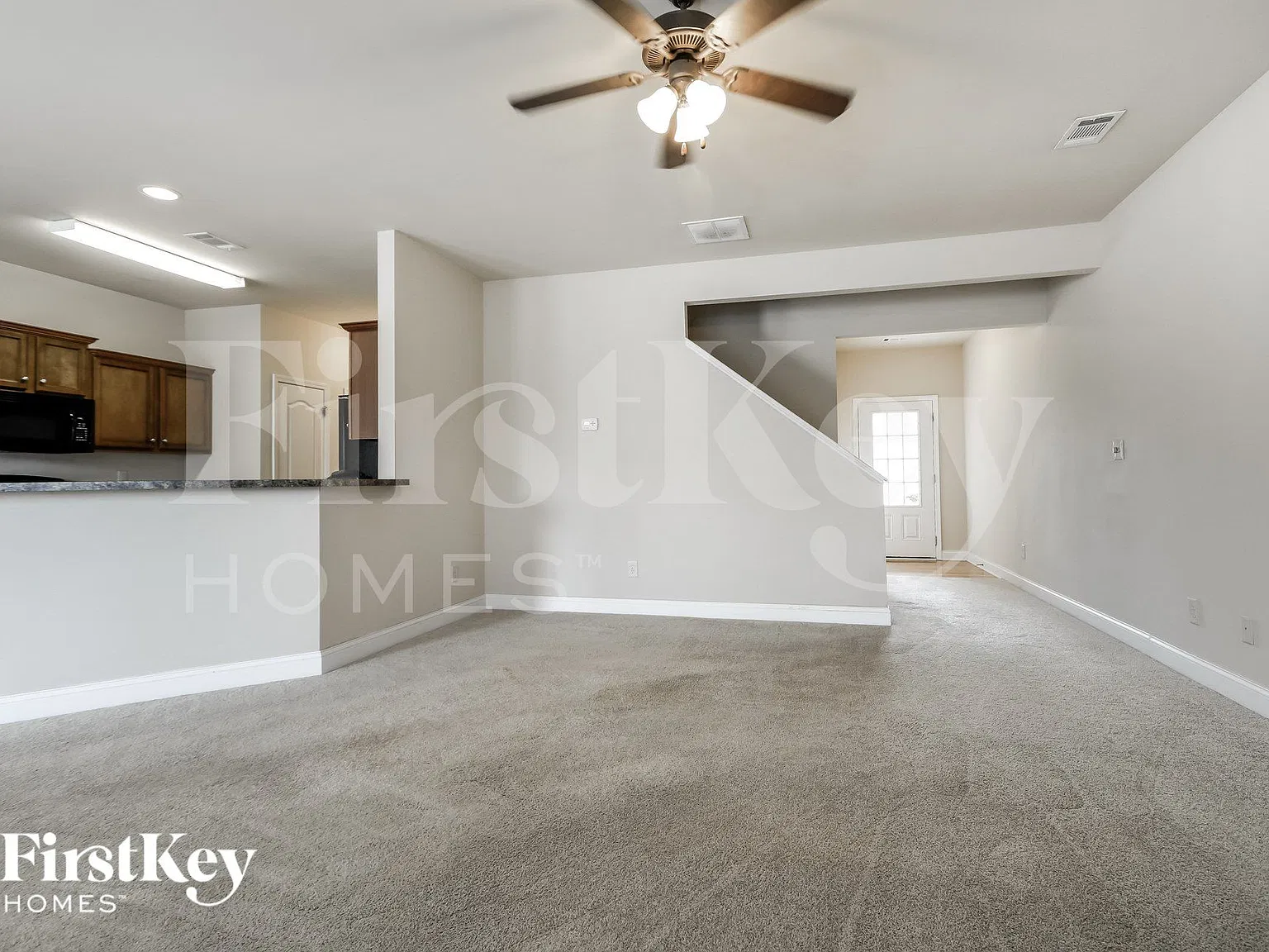 3 bed, 2.5 bath, 1860 sqft, $2,295 — Photo 3