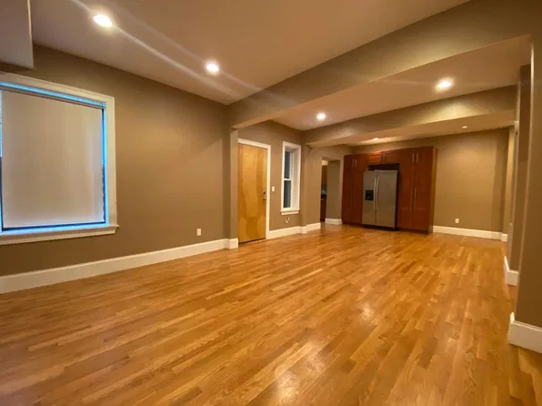 1588 Beacon St, Brookline, MA
