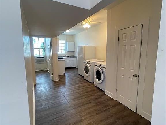 4th image of 1914 23rd St #2