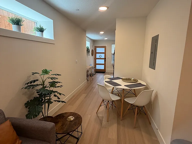 3852 SE Clinton St — Photo 6