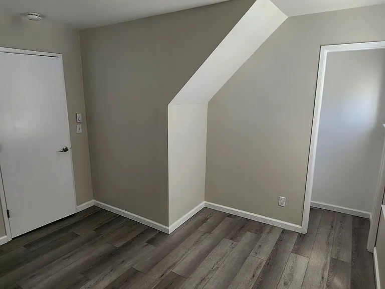 1902 Baker Ave — Photo 18