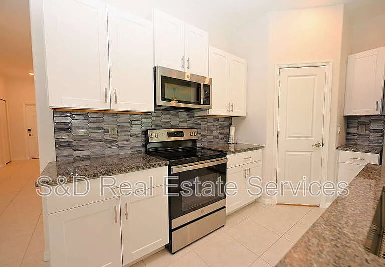 4316 Trotters Way — Photo 8