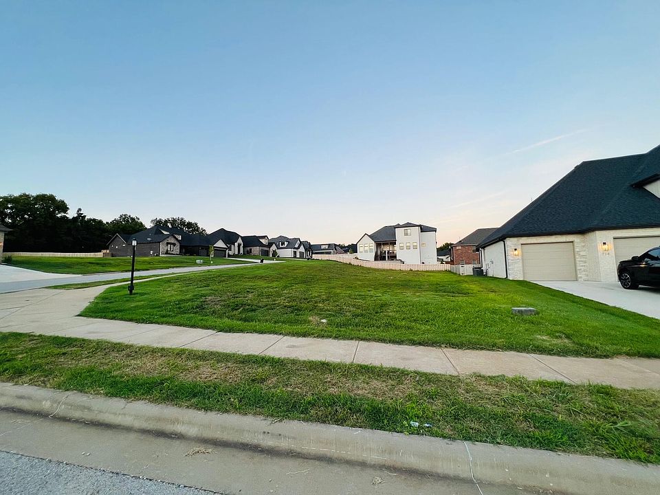 1st image of 702 S Thornridge Dr Lot 47