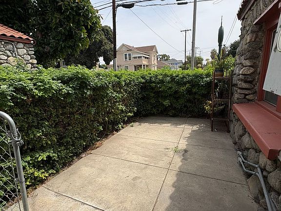 4th image of 677-707 N Park Ave #691B