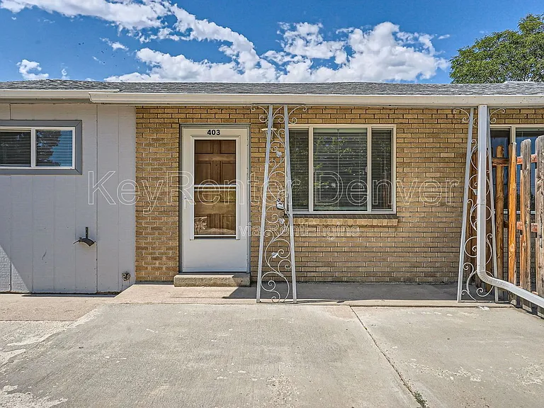403 S Owens St — Photo 11