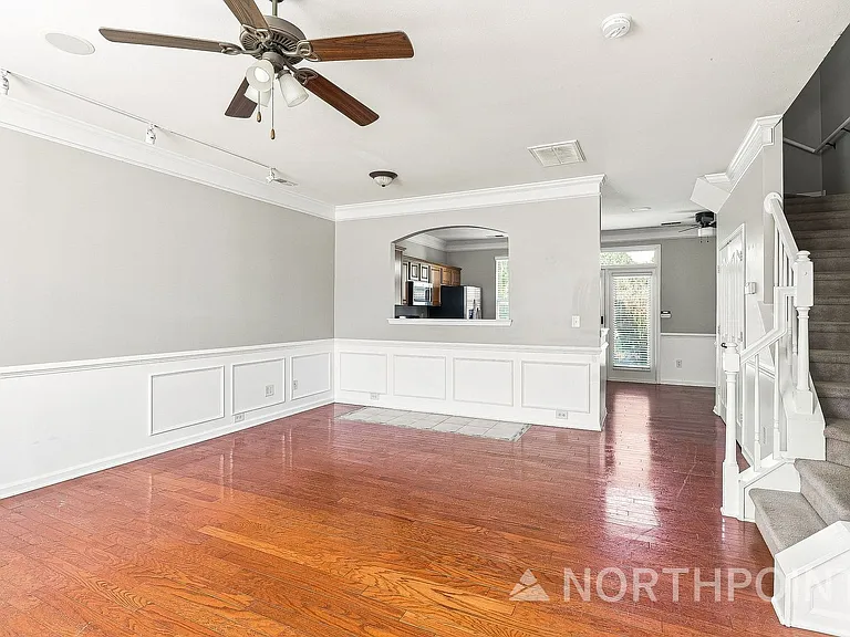 9311 Greenheather Dr — Photo 5
