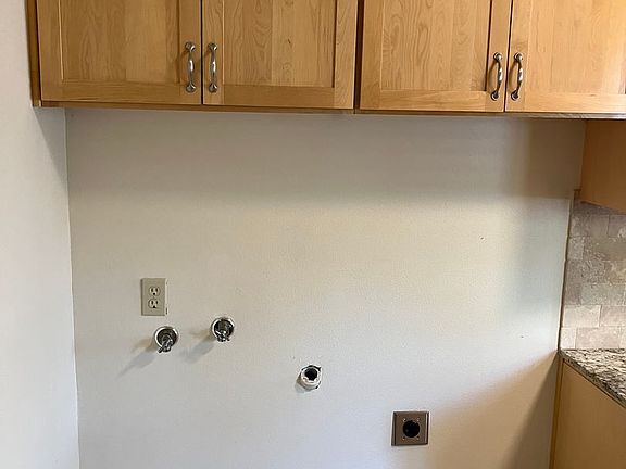5th image of 2810 Carver Rd #0