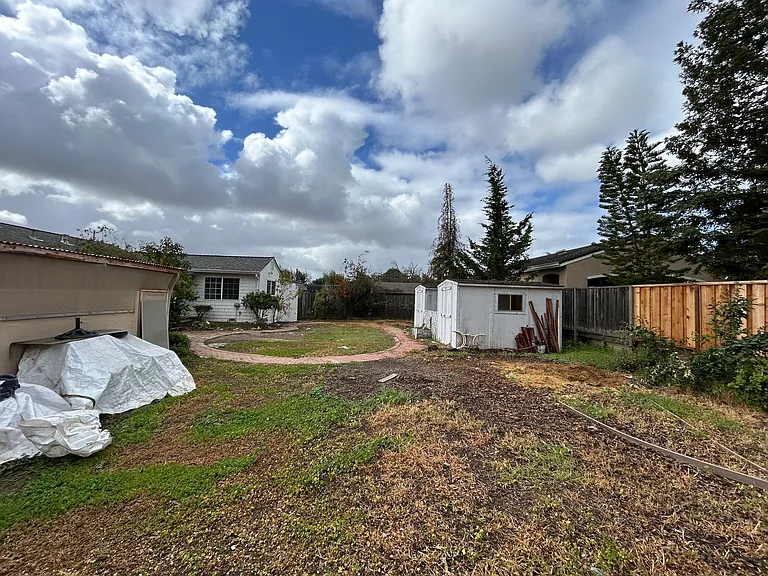4025 Pepper Tree Ln #A — Photo 8