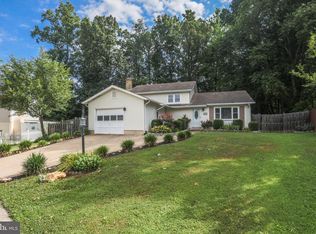 4028 Forge Dr, Woodbridge, VA 22193