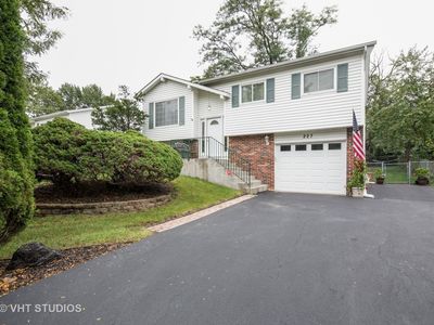 227 Riverside Dr, Bolingbrook, IL, 60440