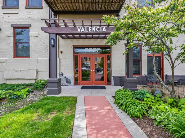 7777 Elmwood Ave APT 211, Middleton, WI 53562