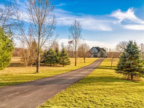 169 Wolfe Run Rd, Freedom, PA 15042