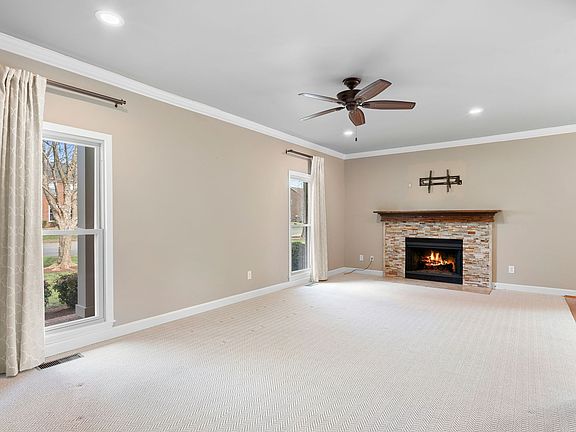 4th image of 6025 Manor Pl