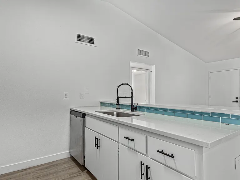 6103 S McKemy St — Photo 13