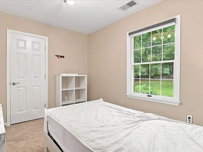 111 Launchris Dr — Photo 33