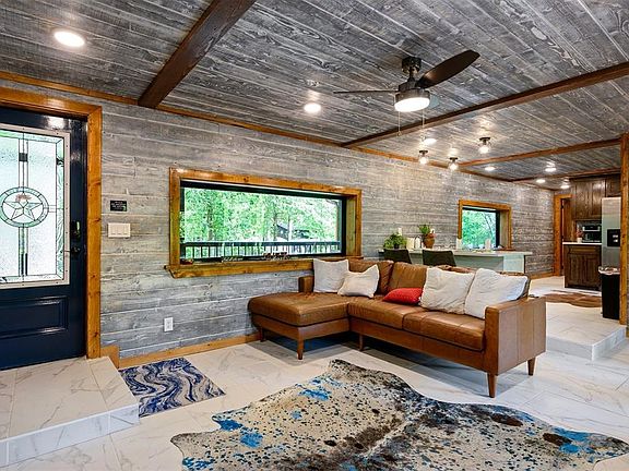 5th image of 85 Bass Cove Ln