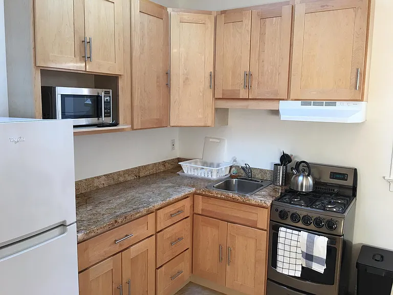 1392 Funston Ave #2 — Photo 9