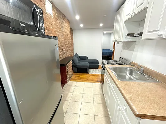 Rented by Palladium Property Group | media 10