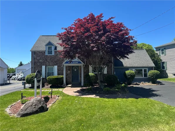 1181 Bay Rd, Penfield, NY 14580