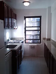 Rented by Classic Marketing- 530 Park1