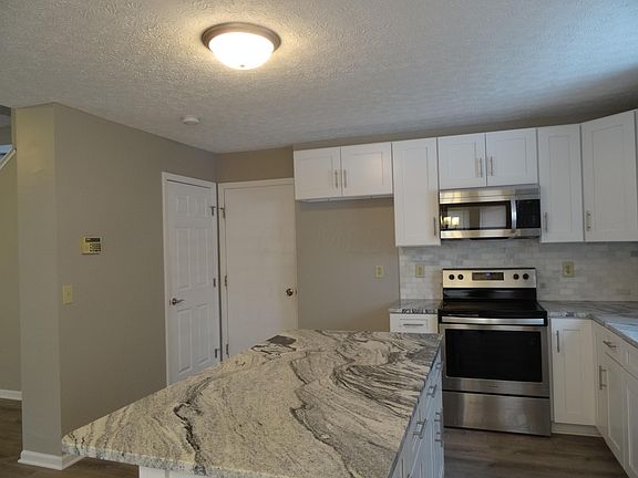 5th image of 8515 Old Ivory Way