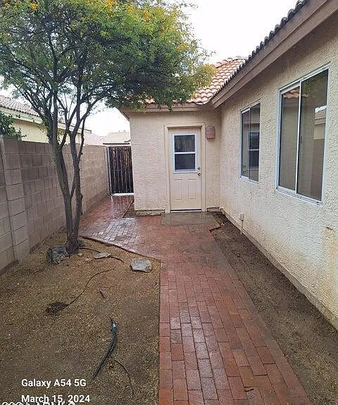 415 W Aire Libre Ave — Photo 4