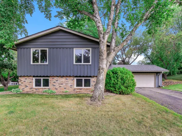 13121 Upton Ave S, Burnsville, MN 55337