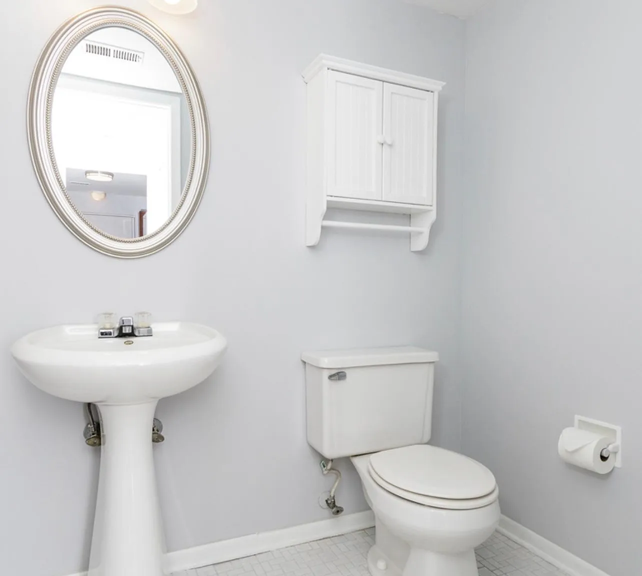 2 Fernwood Dr — Photo 4