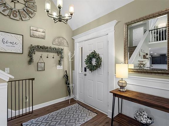 5th image of 715 S 4th St