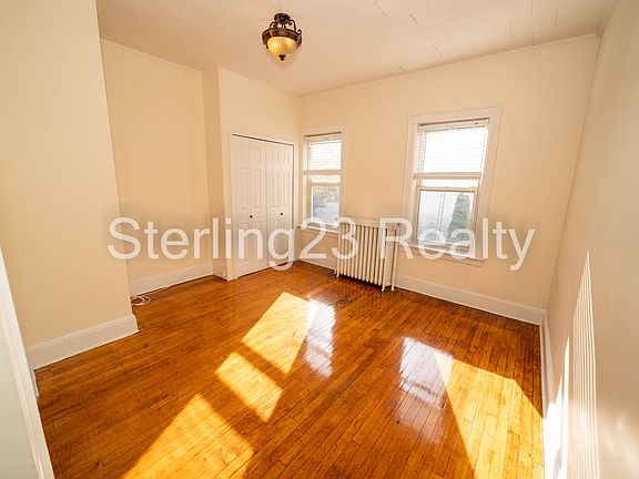 4th image of 40-18 20th Ave #2