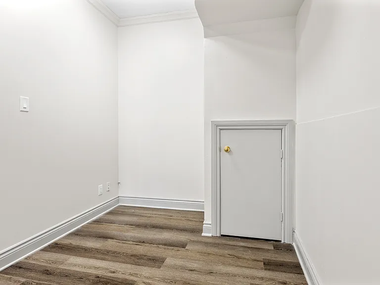 455 Somerset St W #2 — Photo 22